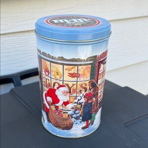 M&M'S Festive 1991 Santa Tin - Blue and Red